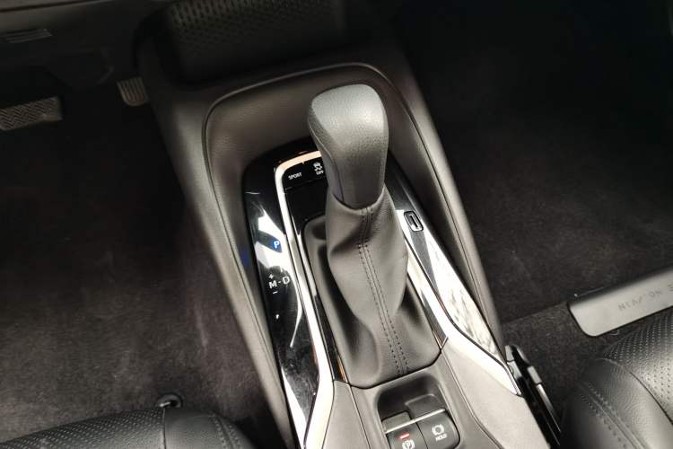 Used Toyota Levin 2024 185T CVT Luxury Edition Gear Lever