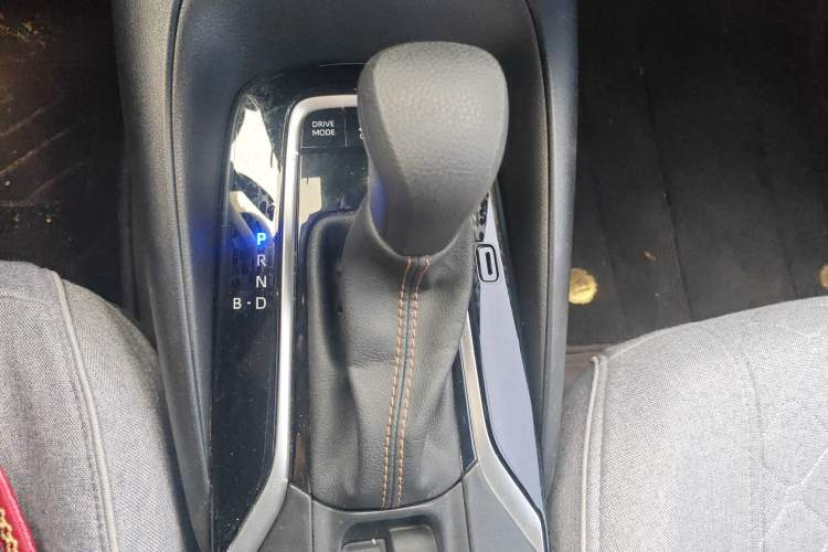 Used Toyota Levin 2024 Smart Electric Hybrid Dual-Motor 1.8L Sport Edition Gear Lever