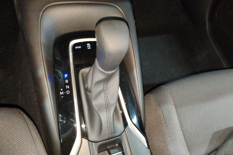 Used Toyota Levin 2024 185T CVT Luxury Edition Gear Lever