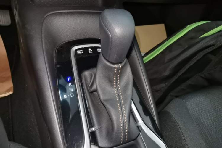 Used Toyota Levin 2024 Smart Electric Hybrid Dual-Engine 1.8L Luxury Edition Gear Lever