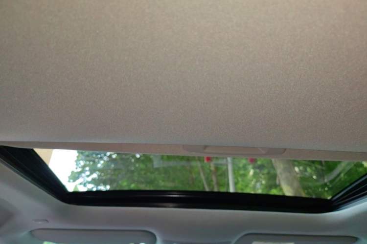 Used Toyota Levin 2024 Smart Electric Hybrid Dual-Engine 1.8L Luxury Edition Headliner