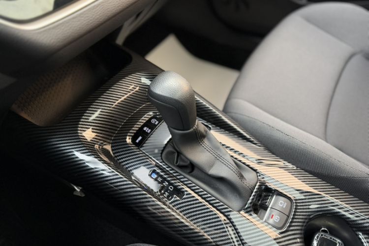 Used Toyota Levin 2024 185T CVT Luxury Edition Interior 1