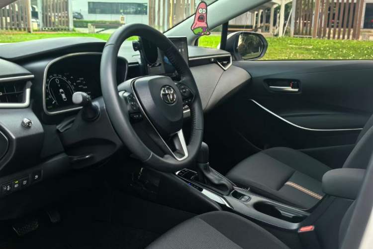 Used Toyota Levin 2024 Smart Electric Hybrid Dual-Engine 1.8L Luxury Edition Interior 3