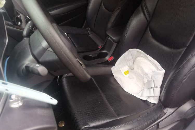Used Toyota Levin 2024 Smart Electric Hybrid Dual-Engine 1.8L Luxury Edition Left Front Seat