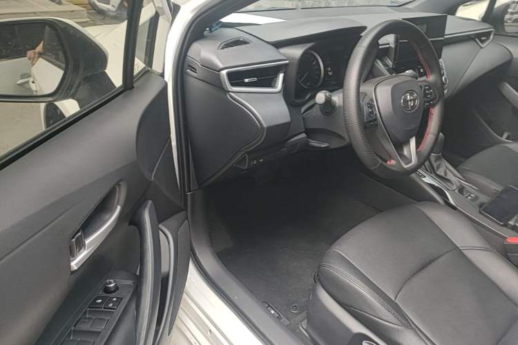 Used Toyota Levin 2024 185T CVT Luxury Edition Left Front Seat