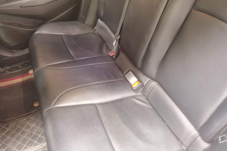 Used Toyota Levin 2024 Smart Electric Hybrid Dual-Engine 1.8L Luxury Edition Left Rear Seat
