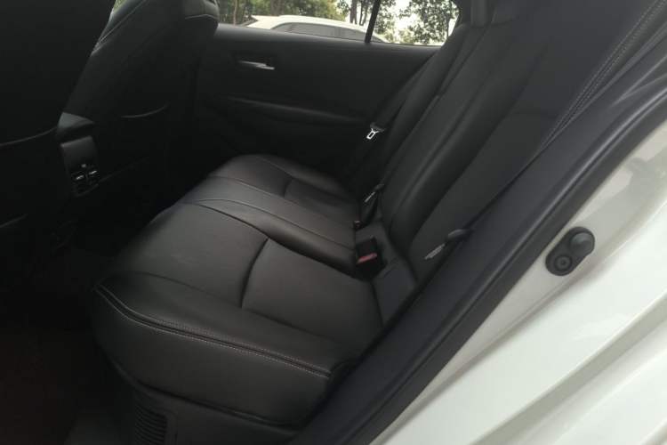 Used Toyota Levin 2024 Smart Electric Hybrid Dual-Engine 1.8L Luxury Edition Left Rear Seat