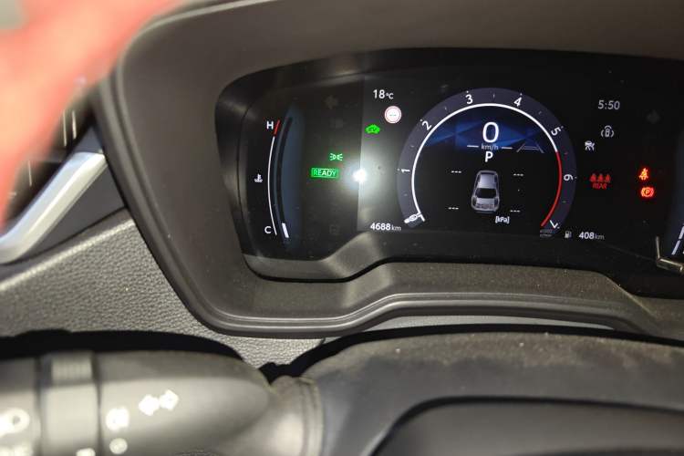 Used Toyota Levin 2024 Smart Electric Hybrid Dual-Engine 1.8L Leading Edition Odometer Close Up