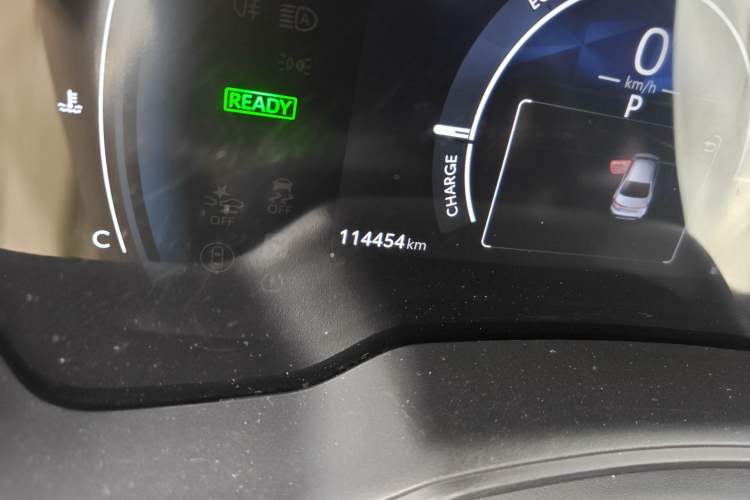 Used Toyota Levin 2024 Smart Electric Hybrid Dual-Engine 1.8L Leading Edition Odometer Close Up