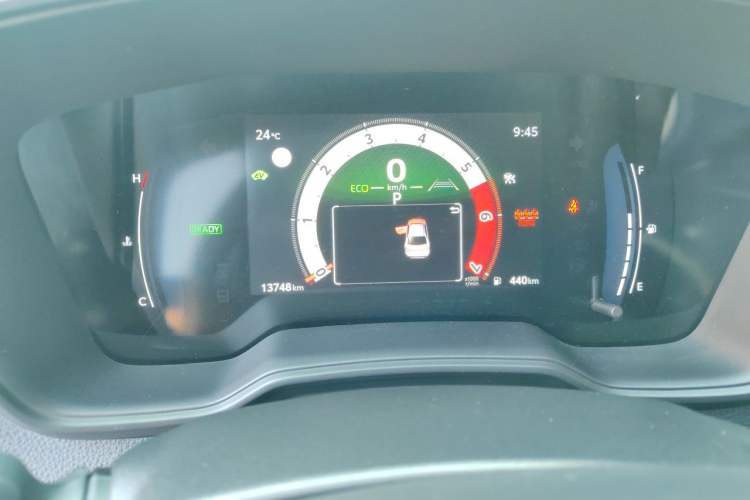 Used Toyota Levin 2024 Smart Electric Hybrid Dual-Engine 1.8L Leading Edition Odometer Close Up