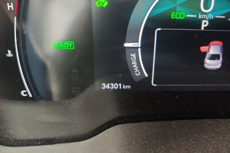 Used Toyota Levin 2024 Smart Electric Hybrid Dual-Engine 1.8L Leading Edition Odometer Close Up