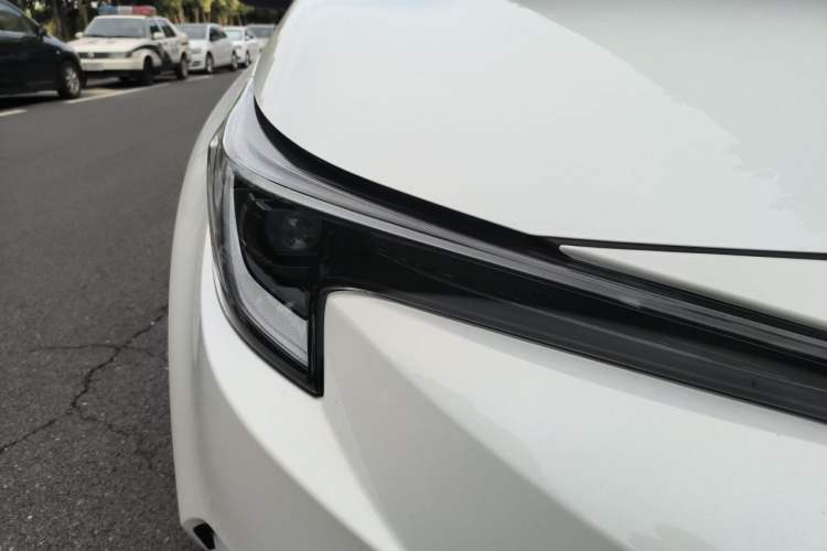 Used Toyota Levin 2024 Smart Electric Hybrid Dual-Engine 1.8L Luxury Edition Right Front Headlight
