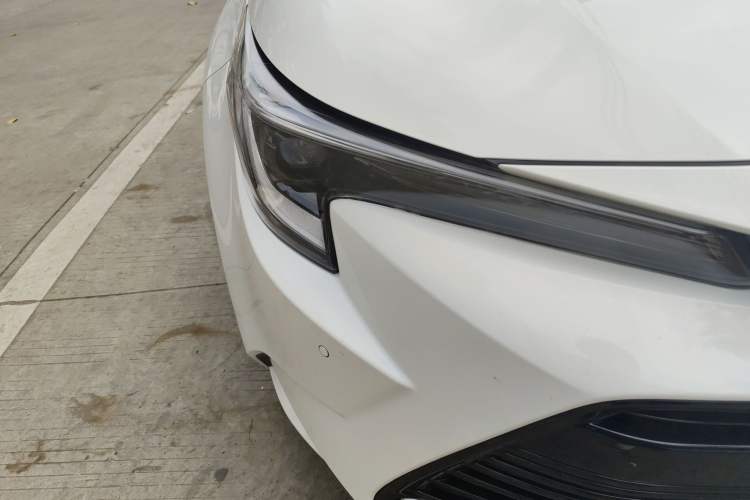 Used Toyota Levin 2024 Smart Electric Hybrid Dual-Engine 1.8L Luxury Edition Right Front Headlight