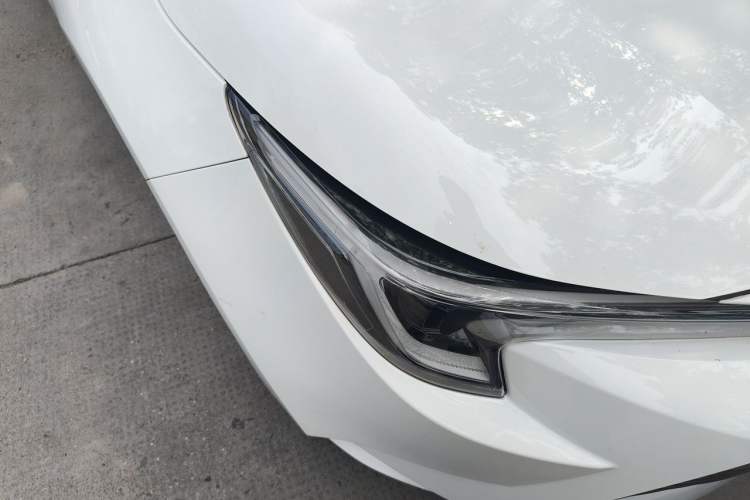 Used Toyota Levin 2024 Smart Electric Hybrid Dual-Engine 1.8L Luxury Edition Right Front Headlight