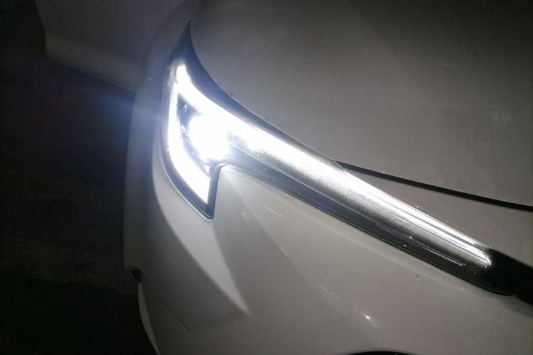 Used Toyota Levin 2024 185T CVT Luxury Edition Right Front Headlight