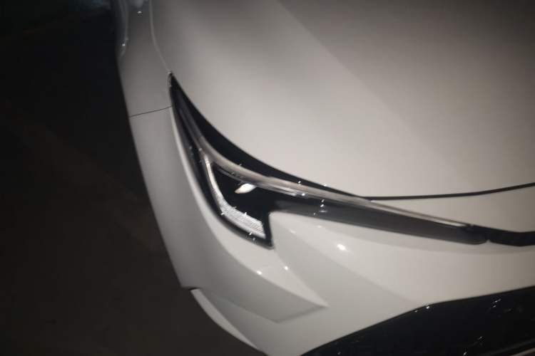 Used Toyota Levin 2024 185T CVT Sport Edition Right Front Headlight