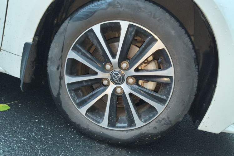 Used Toyota Levin 2024 Smart Electric Hybrid Dual-Engine 1.8L Leading Edition Right Front Wheel Hub