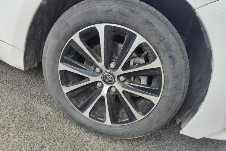 Used Toyota Levin 2024 Smart Electric Hybrid Dual-Engine 1.8L Leading Edition Right Front Wheel Hub