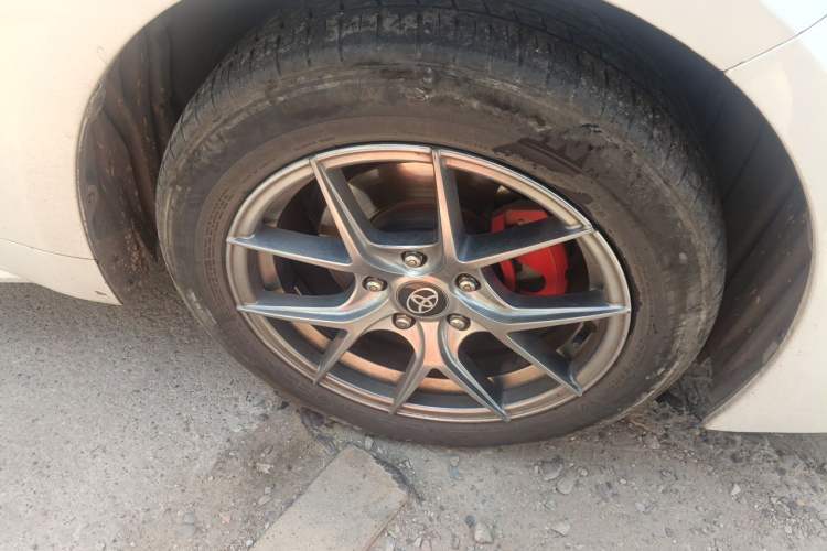 Used Toyota Levin 2024 Smart Electric Hybrid Dual-Engine 2.0L Leading Edition Right Front Wheel Hub