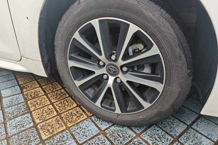 Used Toyota Levin 2024 Smart Electric Hybrid Dual-Engine 1.8L Leading Edition Right Front Wheel Hub