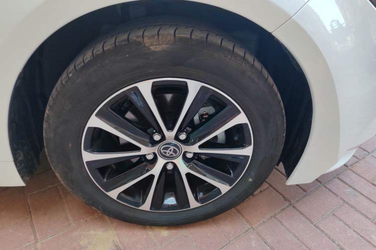 Used Toyota Levin 2024 Smart Electric Hybrid Dual-Engine 1.8L Leading Edition Right Front Wheel Hub