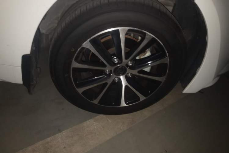 Used Toyota Levin 2024 185T CVT Sport Edition Right Front Wheel Hub