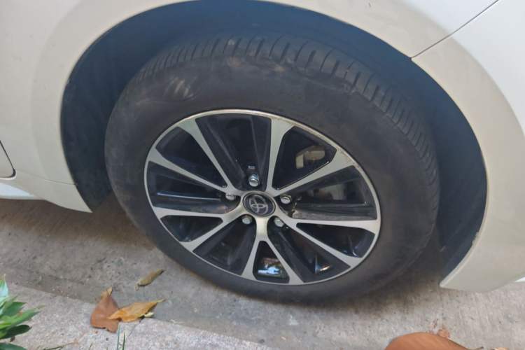 Used Toyota Levin 2024 Smart Electric Hybrid Dual-Engine 1.8L Leading Edition Right Front Wheel Hub