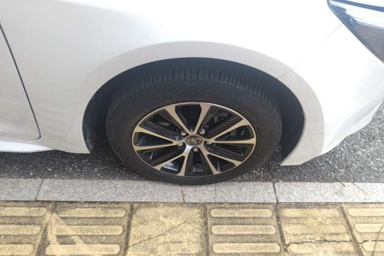 Used Toyota Levin 2024 185T CVT Luxury Edition Right Front Wheel Hub