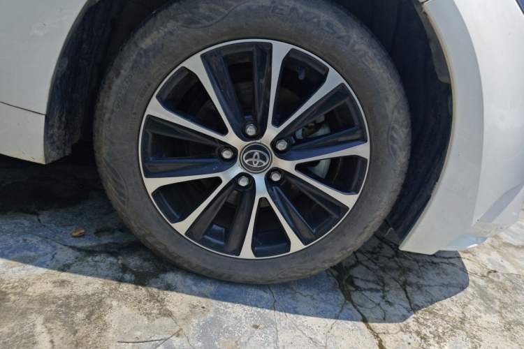 Used Toyota Levin 2024 Smart Electric Hybrid Dual-Engine 1.8L Leading Edition Right Front Wheel Hub