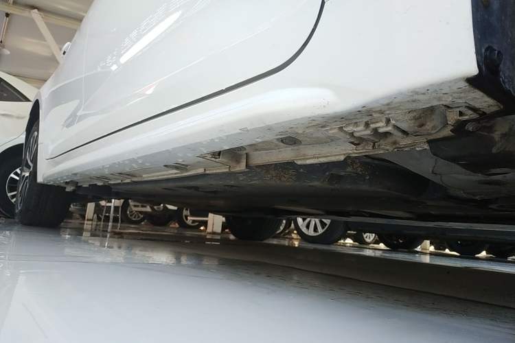 Used Toyota Levin 2024 185T CVT Luxury Edition Right Side Sill