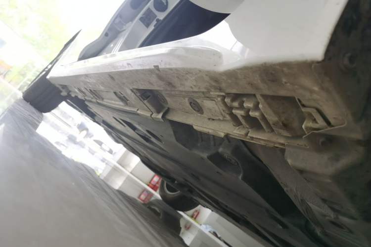 Used Toyota Levin 2024 Smart Electric Hybrid Dual-Engine 1.8L Luxury Edition Right Side Sill