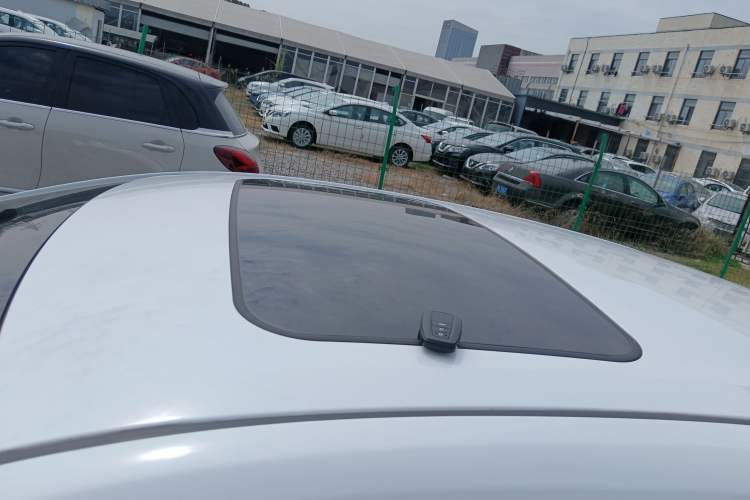 Used Toyota Levin 2024 185T CVT Luxury Edition Roof