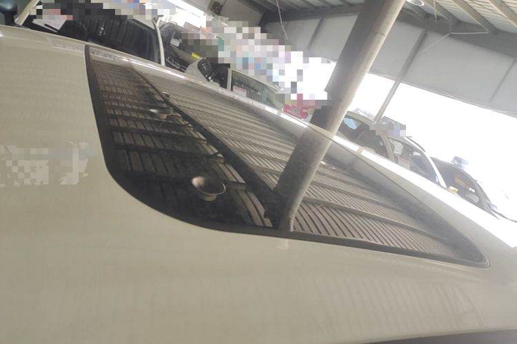 Used Toyota Levin 2024 Smart Electric Hybrid Dual-Engine 1.8L Luxury Edition Roof