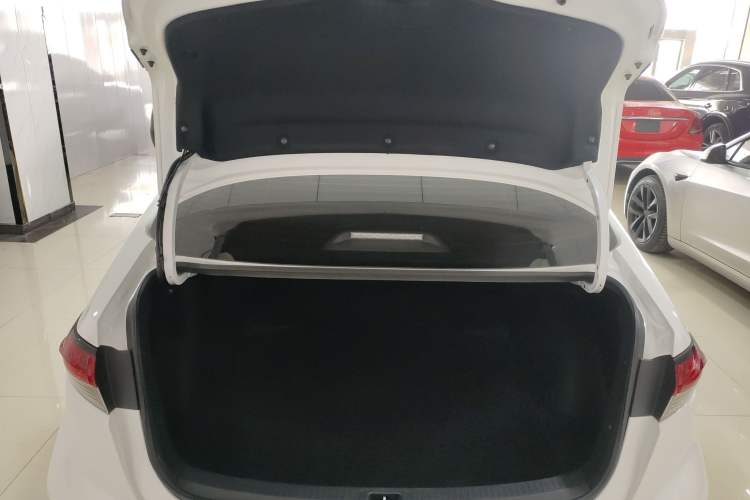 Used Toyota Levin 2024 Smart Electric Hybrid Dual-Engine 1.8L Leading Edition Trunk