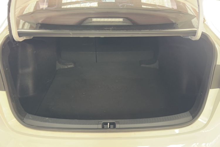 Used Toyota Levin 2024 Smart Electric Hybrid Dual-Engine 1.8L Luxury Edition Trunk