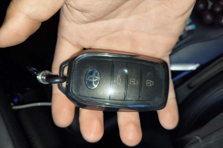 Used Toyota Levin 2024 Smart Electric Hybrid Dual-Engine 1.8L Leading Edition Vehicle Key