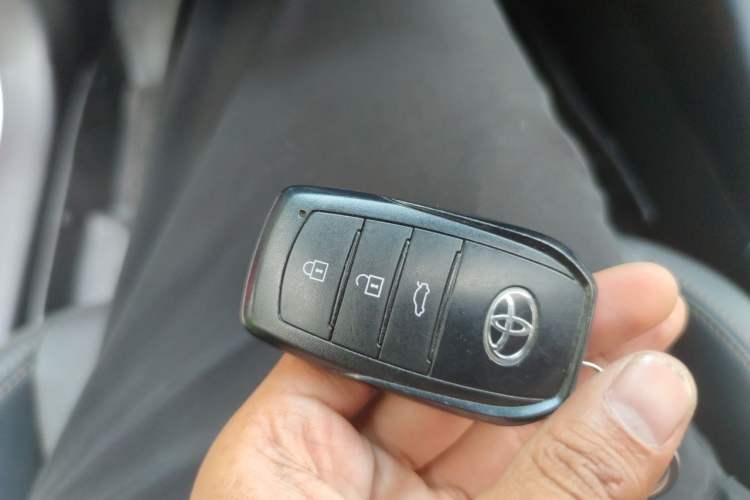 Used Toyota Levin 2024 Smart Electric Hybrid Dual-Motor 1.8L Sport Edition Vehicle Key