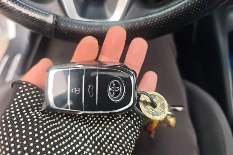 Used Toyota Levin 2024 Smart Electric Hybrid Dual-Engine 1.8L Luxury Edition Vehicle Key