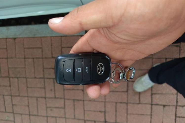 Used Toyota Levin 2024 Smart Electric Hybrid Dual-Engine 1.8L Luxury Edition Vehicle Key
