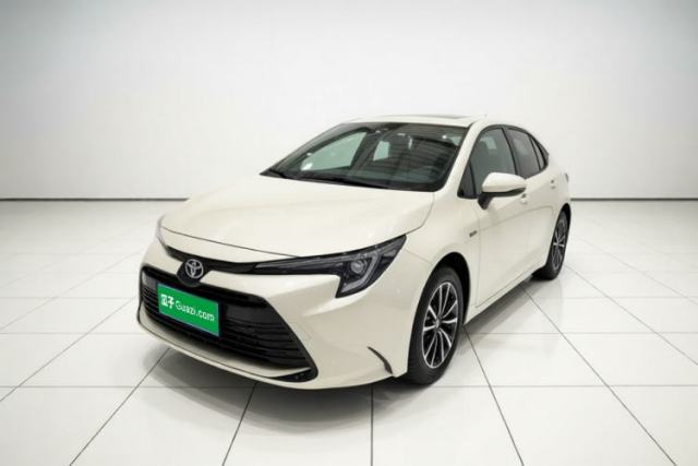 Ojetý Toyota Levin 2024 Smart Electric Hybrid Dual-Engine 1.8L Luxury Edition