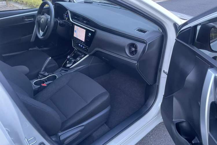 Used Toyota Levin Hybrid E+ 2019 1.8L GS E-CVT Elite Model with Sunroof Interior 1