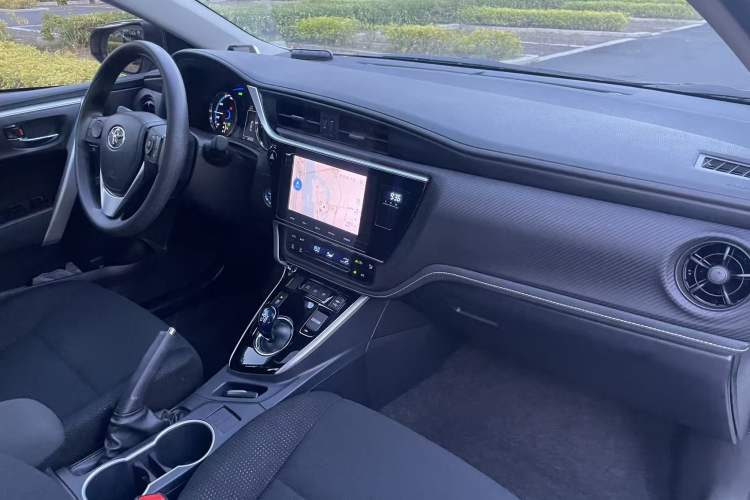 Used Toyota Levin Hybrid E+ 2019 1.8L GS E-CVT Elite Model with Sunroof Interior 2