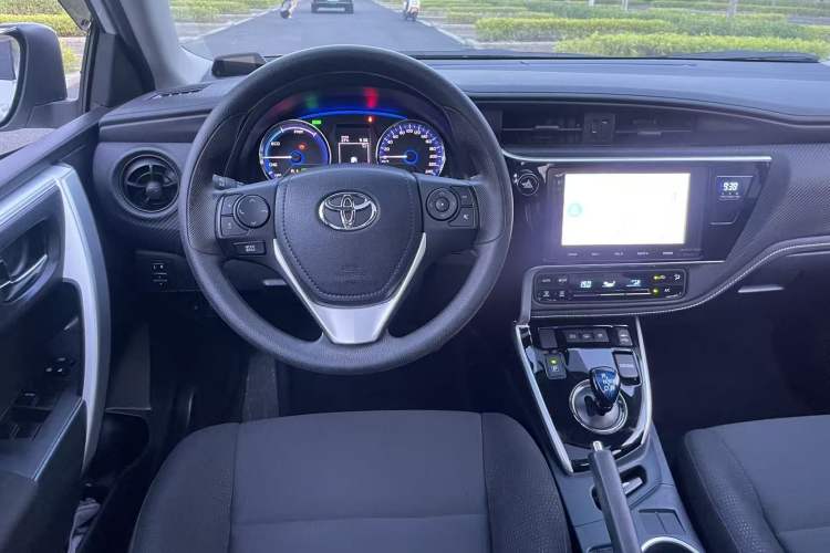 Used Toyota Levin Hybrid E+ 2019 1.8L GS E-CVT Elite Model with Sunroof Interior 7