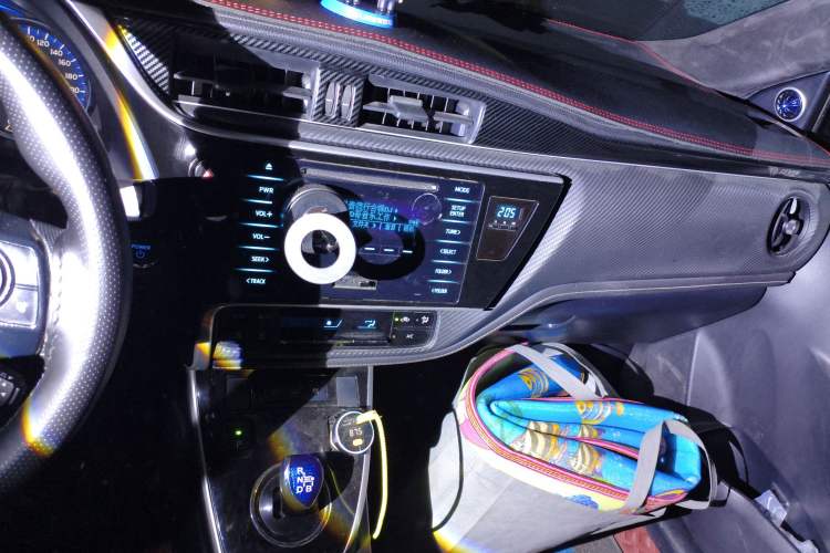 Used Toyota Levin Hybrid E+ 2019 1.8L PH GS E-CVT Elite Edition Audio And AC Panel