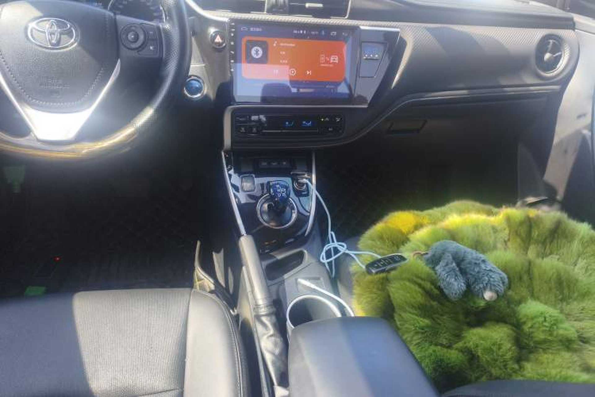 Used Toyota Levin Hybrid E+ 2019 1.8L PH GS E-CVT Elite Edition Audio And AC Panel