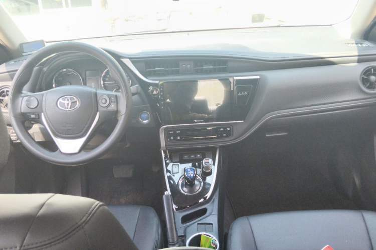 Used Toyota Levin Hybrid E+ 2019 1.8L PH GS E-CVT Elite Edition Center Console