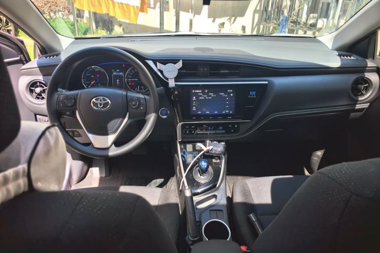 Used Toyota Levin Hybrid E+ 2019 1.8L GS E-CVT Elite Model with Sunroof Center Console