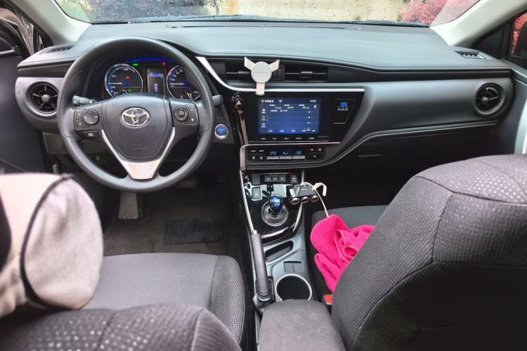 Used Toyota Levin Hybrid E+ 2019 1.8L GS E-CVT Elite Model with Sunroof Center Console