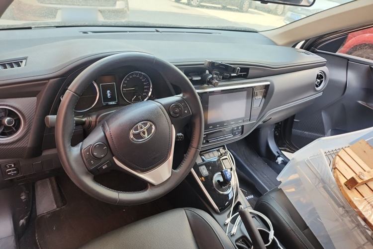 Used Toyota Levin Hybrid E+ 2019 1.8L PH V E-CVT Luxury Edition Center Console