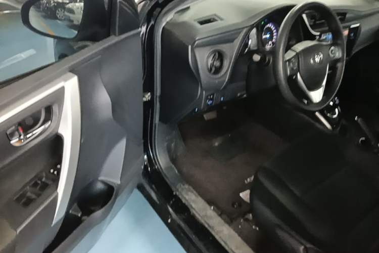Used Toyota Levin Hybrid E+ 2019 1.8L PH GS E-CVT Elite Edition Driver Seat
